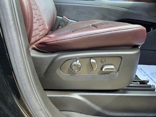 2022 Cadillac Escalade ESV Sport Platinum