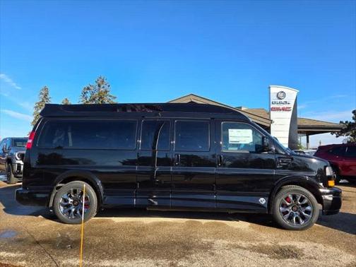 2025 GMC Savana 2500 Work Van