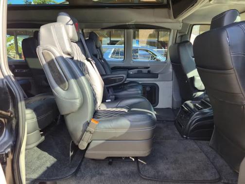 2025 GMC Savana 2500 Work Van