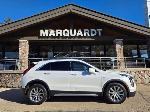 2023 Cadillac XT4 Premium Luxury