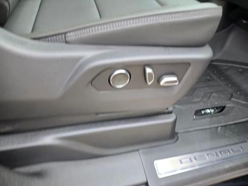 Onyx Black 2026 GMC Yukon Denali