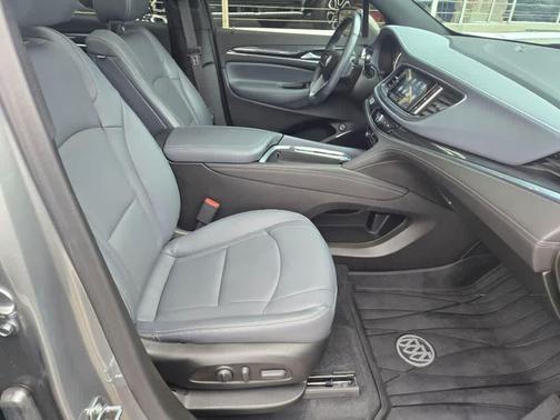 2023 Buick Enclave Essence AWD