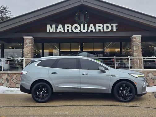 2023 Buick Enclave Essence AWD