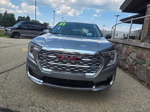 2023 GMC Terrain Denali