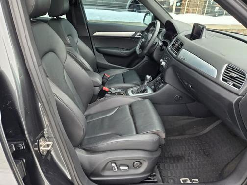 2018 Audi Q3 2.0T Premium Plus