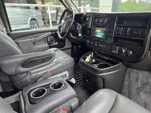 2021 Chevrolet Express 2500 RWD 2500 Regular Wheelbase WT