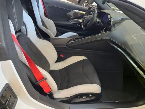 Arctic White 2024 Chevrolet Corvette Z06