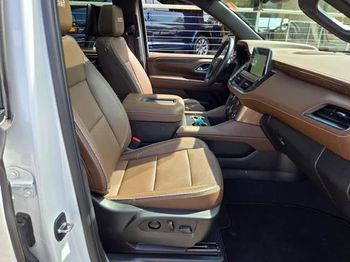 2023 Chevrolet Suburban 4WD High Country