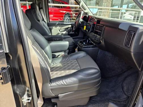 2025 GMC Savana 2500 Work Van