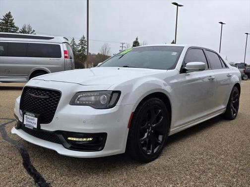 2022 Chrysler 300 S