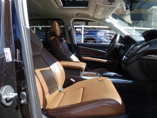 Photo 4 of 29 of 2017 Acura MDX 3.5L w/Technology Package
