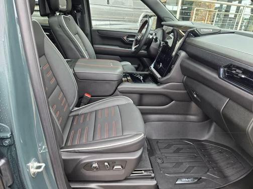 Midnight Pine 2025 GMC Yukon 4WD AT4 Ultimate