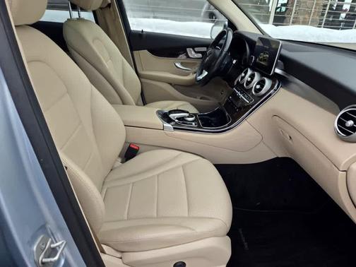 2016 Mercedes-Benz GLC 300 4MATIC