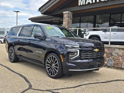 Dark Ash Metallic 2025 Chevrolet Suburban 4WD High Country