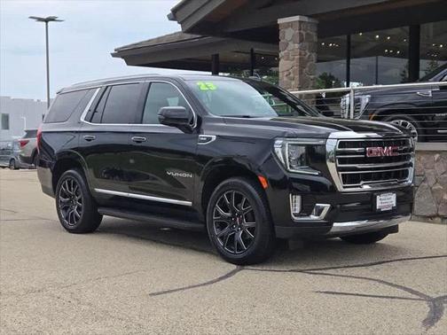 2023 GMC Yukon SLT