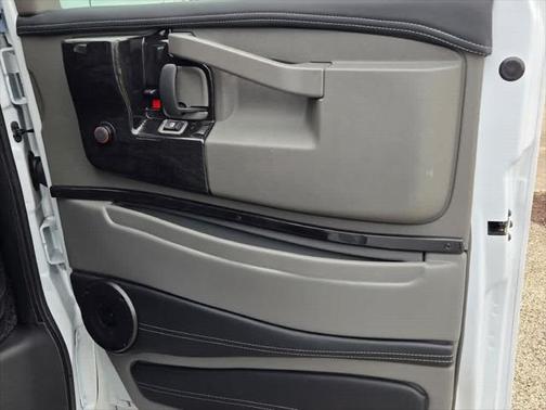2025 GMC Savana 2500 Work Van