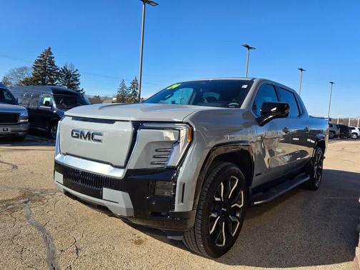 2024 GMC Sierra EV Denali Edition 1