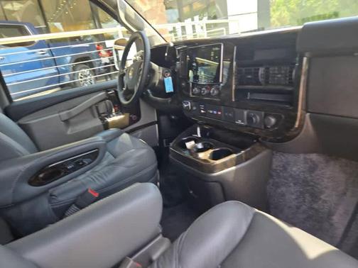 Silver Ice Metallic 2025 Chevrolet Express 2500 LT