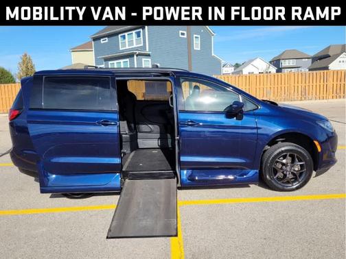 2019 Chrysler Pacifica Touring L