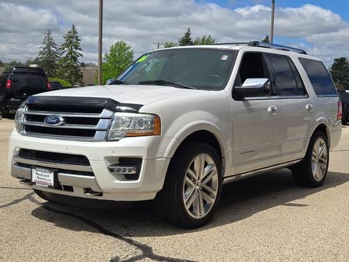 White 2016 Ford Expedition Platinum
