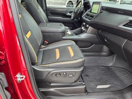 2022 GMC Yukon XL 4WD AT4