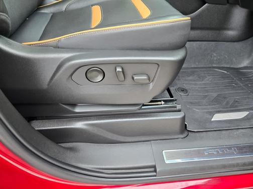 2022 GMC Yukon XL 4WD AT4