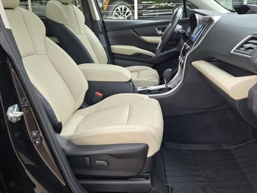 2022 Subaru Ascent Limited 8-Passenger