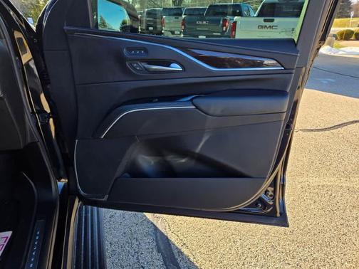 2022 Cadillac Escalade Sport Platinum