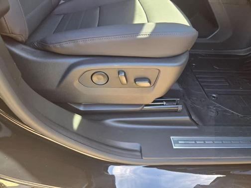 Void Black 2025 GMC HUMMER EV Pickup 3X