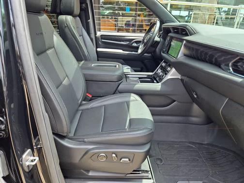 Onyx Black 2024 GMC Yukon Denali
