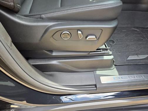 Onyx Black 2024 GMC Yukon Denali