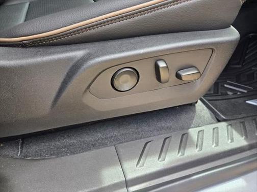 2023 GMC Canyon Denali