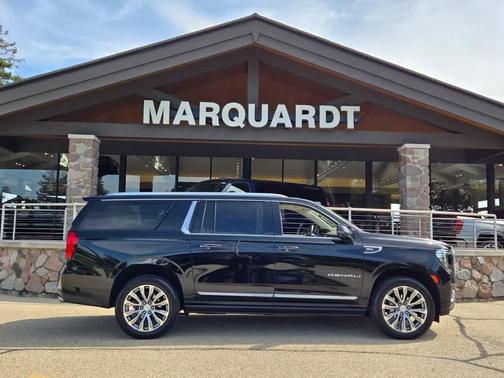 2022 GMC Yukon XL Denali