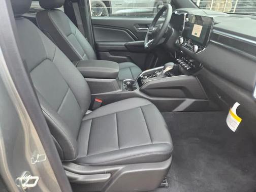 Sterling Metallic 2025 GMC Canyon Elevation