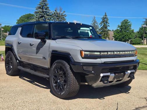 Meteorite Metallic (Gray) 2026 GMC HUMMER EV SUV 3X