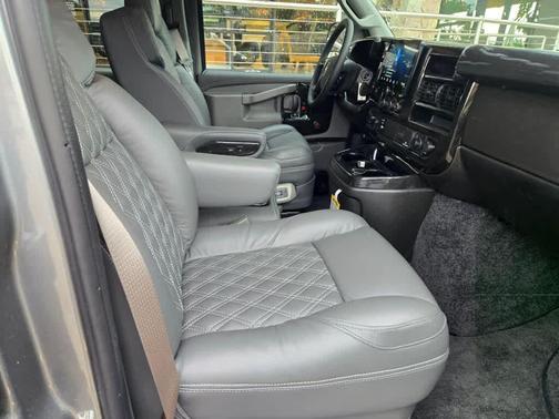 Onyx Black 2026 GMC Savana 2500 Work Van