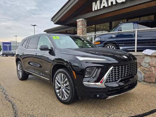 2025 Buick Enclave Avenir FWD