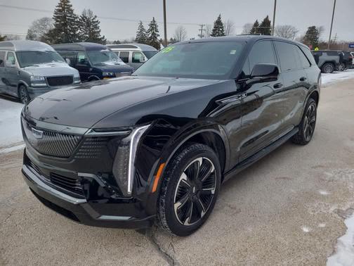 2025 Cadillac Escalade IQ Sport 2