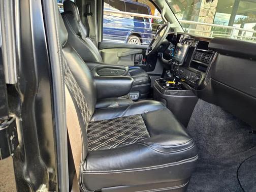 2022 Chevrolet Express 2500 RWD 2500 Regular Wheelbase WT