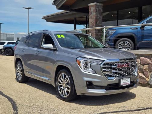 Sterling Metallic 2024 GMC Terrain Denali
