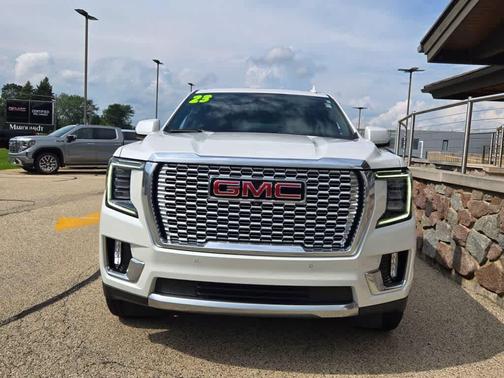 White Frost Tricoat 2023 GMC Yukon XL Denali