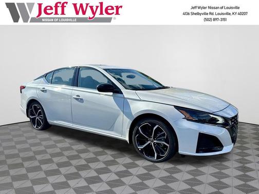 Pearl White Tricoat 2025 Nissan Altima SR FWD