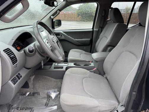2014 Nissan Frontier SV