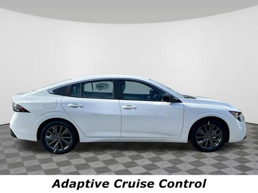 Aspen White Tricoat 2026 Nissan Sentra SL