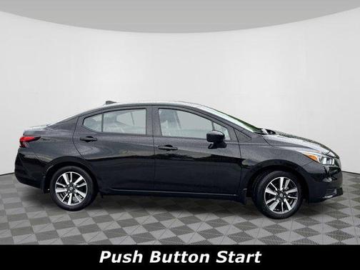 2022 Nissan Versa 1.6 SV