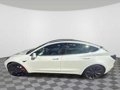 Pearl White Multi-Coat 2020 Tesla Model 3 Performance