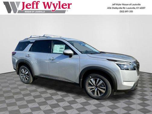 2025 Nissan Pathfinder SL 4WD