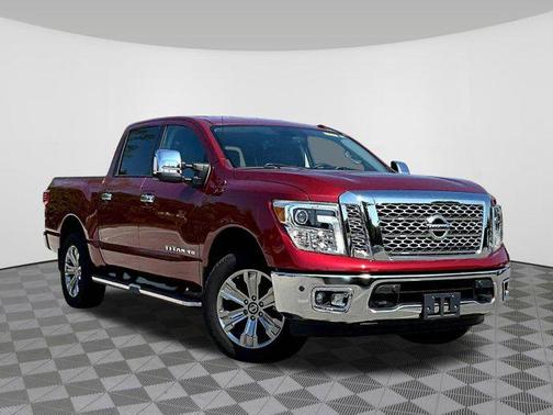Cayenne Red Metallic 2019 Nissan Titan SL