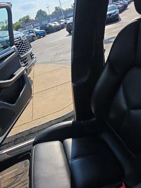 2020 Porsche Macan Base