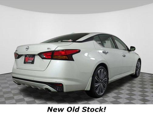 2025 Nissan Altima SL FWD